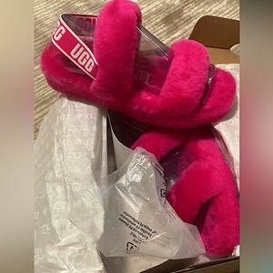 Ugg Pink Women’s Yeah Slides. Size 10